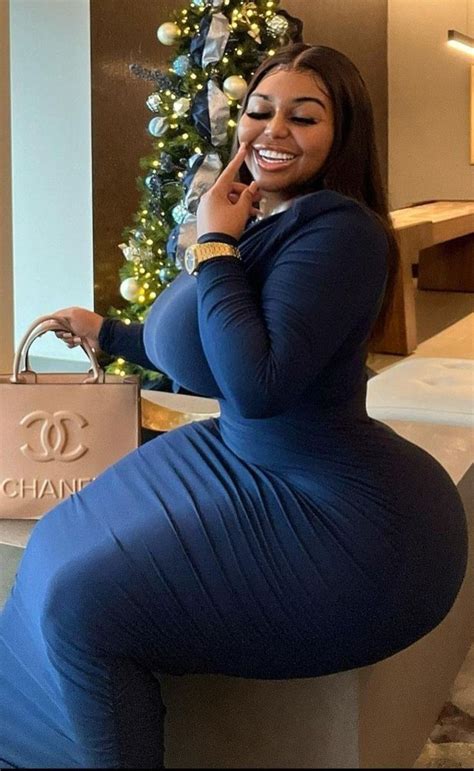 23,433 results for voluptuous woman in videos .